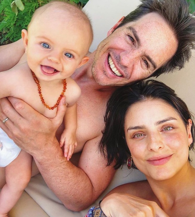 Aislinn Derbez, Mauricio Ochmann, Kailani