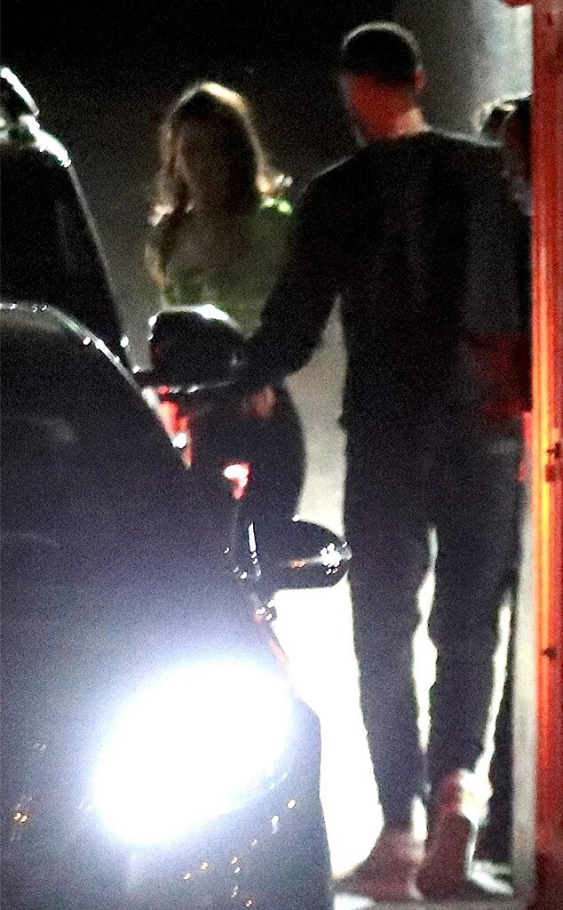 Here s How Kendall and Kylie Jenner Celebrated New Year s Eve