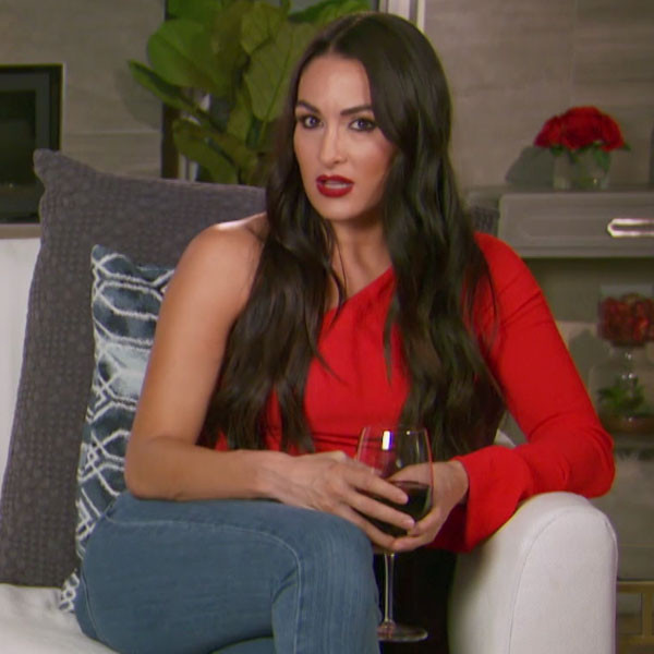 Nikki Bella's Family Takes Her Love Life Into Their Own Hands Watch(00)