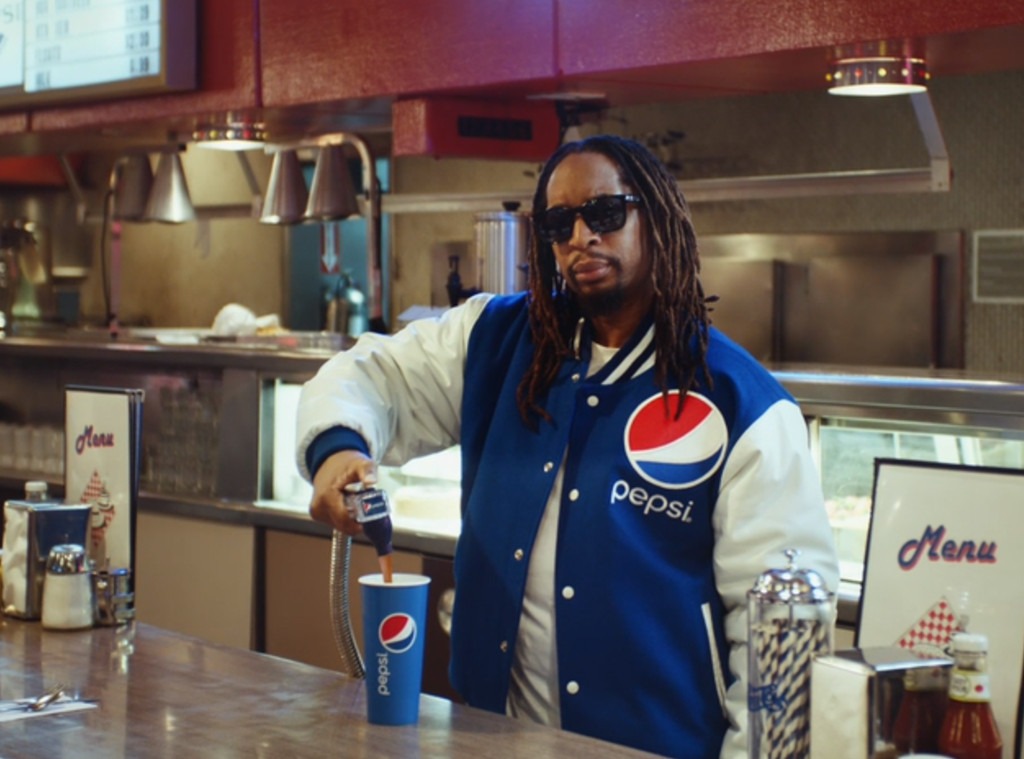 Watch A Sneak Peek Of Pepsis Super Bowl 2019 Commercial Go Fashion