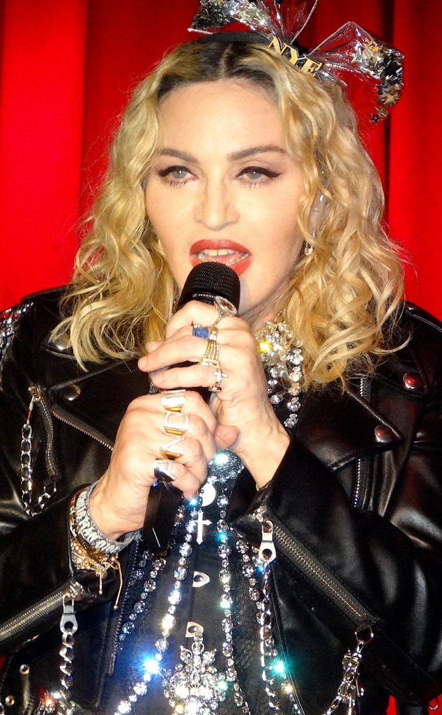 Here's Why Everyone's Talking About Madonna's Butt | E! News - 634 x 1024 jpeg 106kB