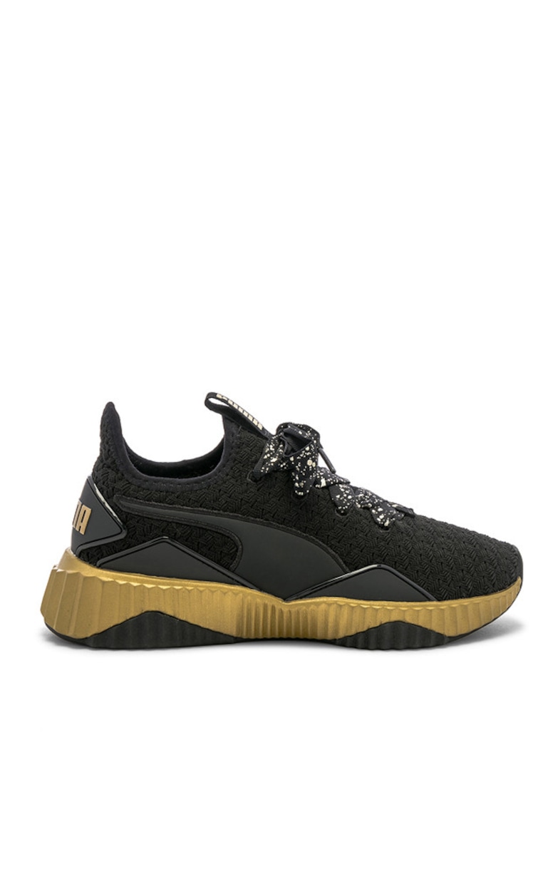 E-Comm: Fitness Pieces You Can Run Errands in