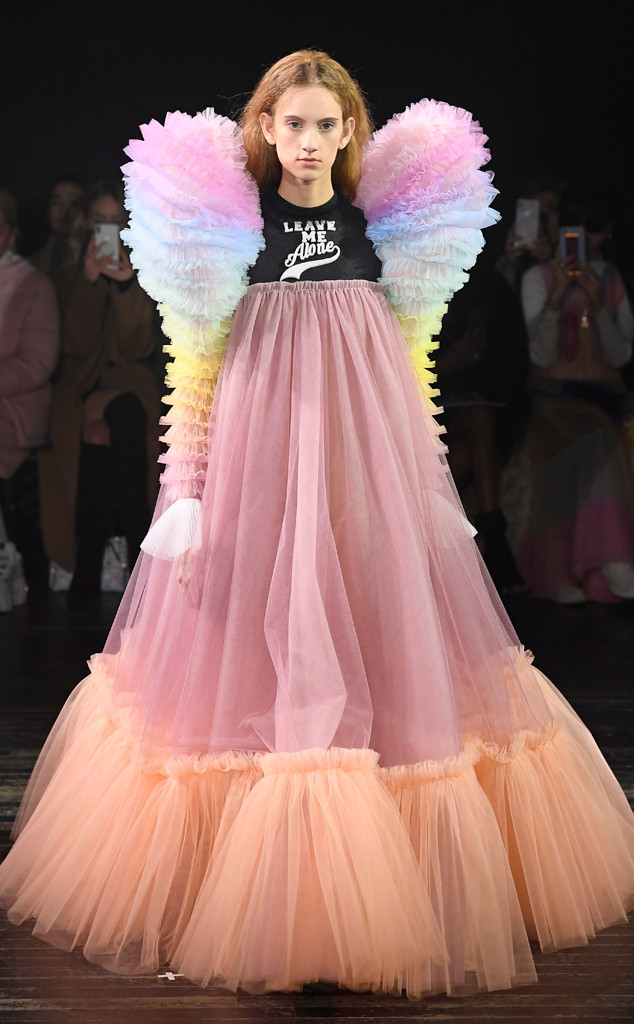 Viktor Rolf Make A Literal Statement With New Couture Collection E Online