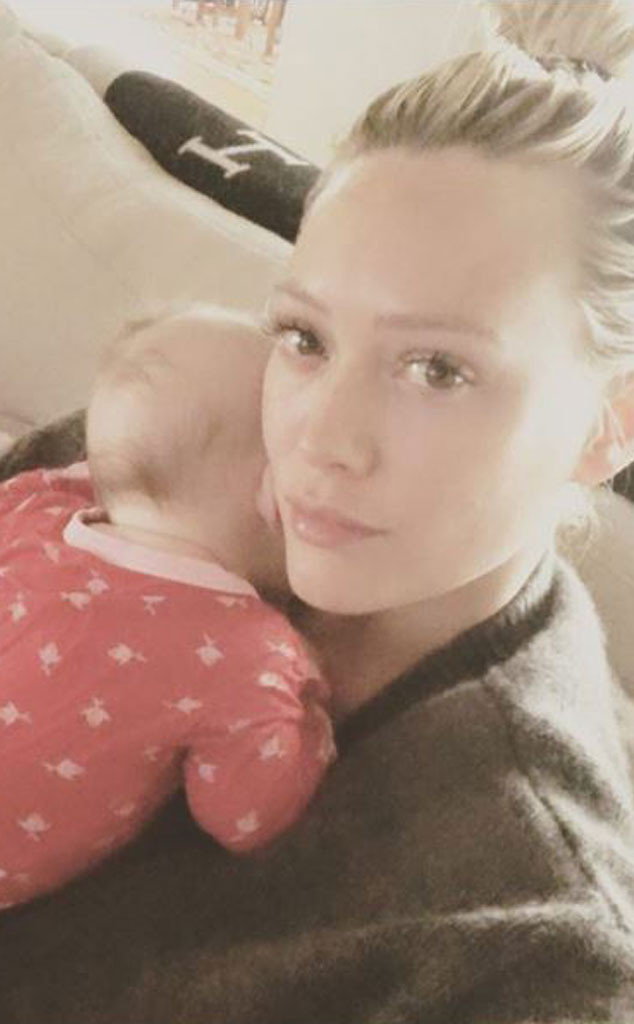 Hilary Duff Shares Intimate Video Of Daughter Banks Birth E Online 