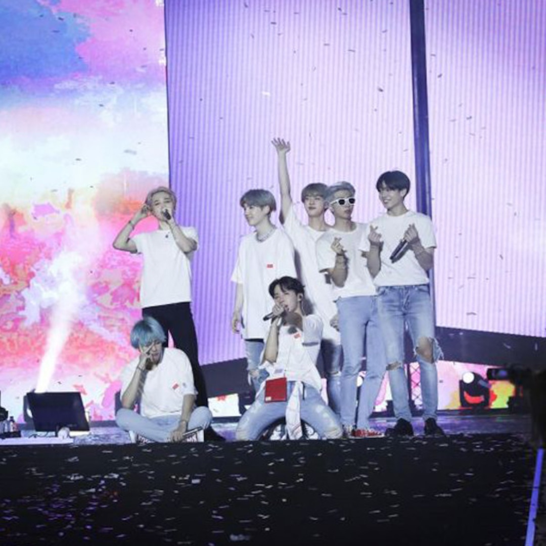 15 Best Moments From The Bts Love Yourself Concert In Singapore E Online Ap