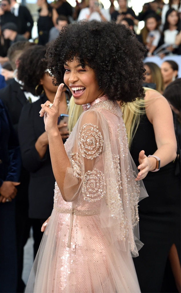 Yara Shahidi from SAG Awards 2019 Candid Moments | E! News UK