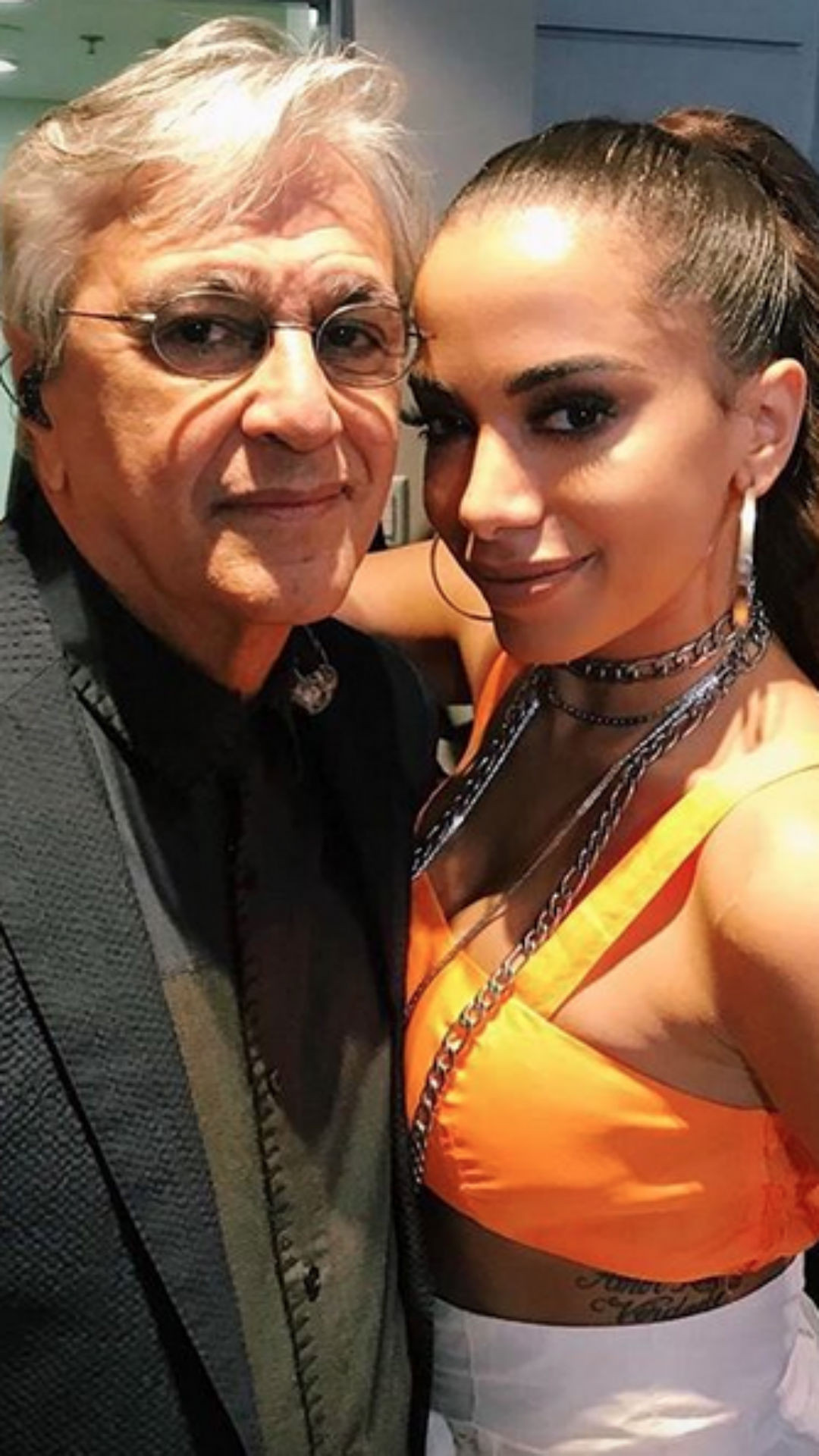 Anitta, Caetano Veloso