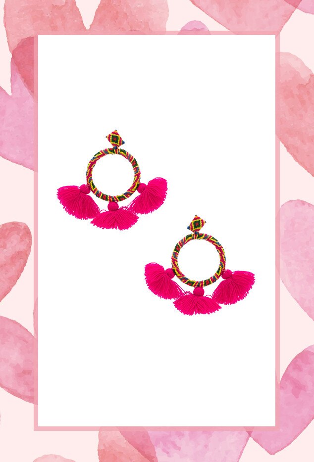 E-comm: Valentines Day Gifts Based on How Long You've Been Dating