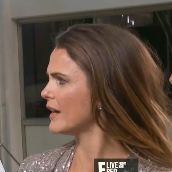 Keri Russell & Matthew Rhys Joke Globes for Both Means No Breakup - E