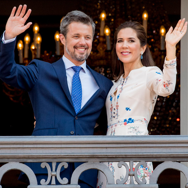 Denmark S Princess Mary Shares Adorable New Photos Of Her Twins