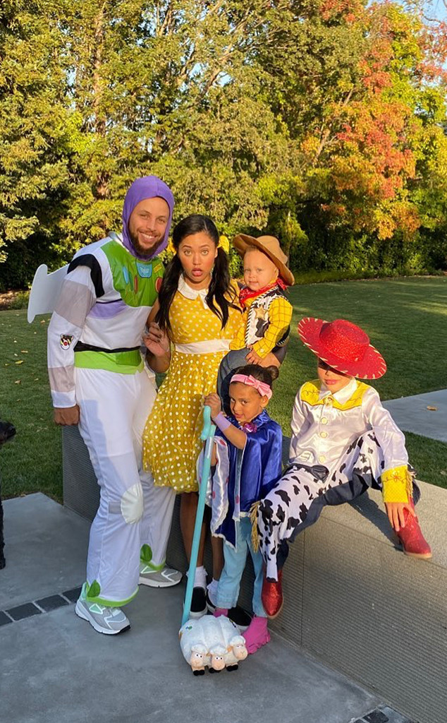 Ayesha Stephen Curry S Kids Go To Infinity And Beyond For Halloween E Online