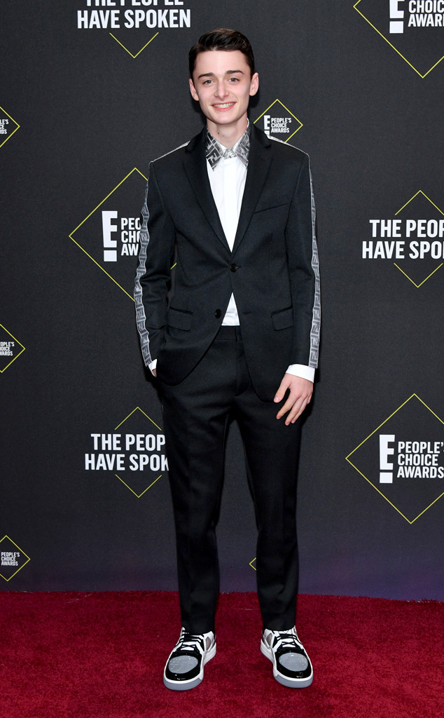 Noah Schnapp, 2019 E! People's Choice Awards, Red Carpet Fashion
