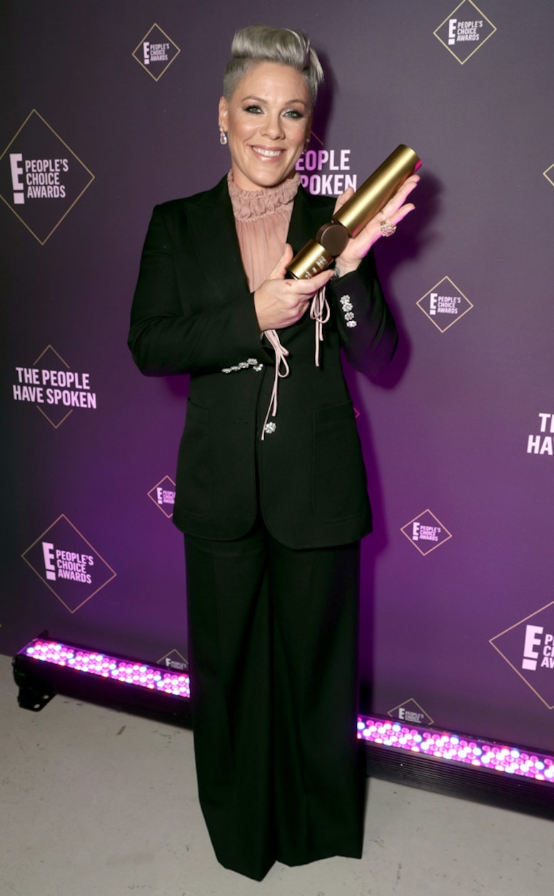 Pink, 2019 E! People's Choice Awards, Backstage