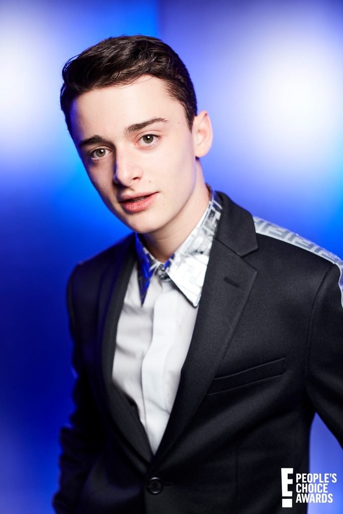 Noah Schnapp from Los retratos oficiales de los E! People's Choice ...