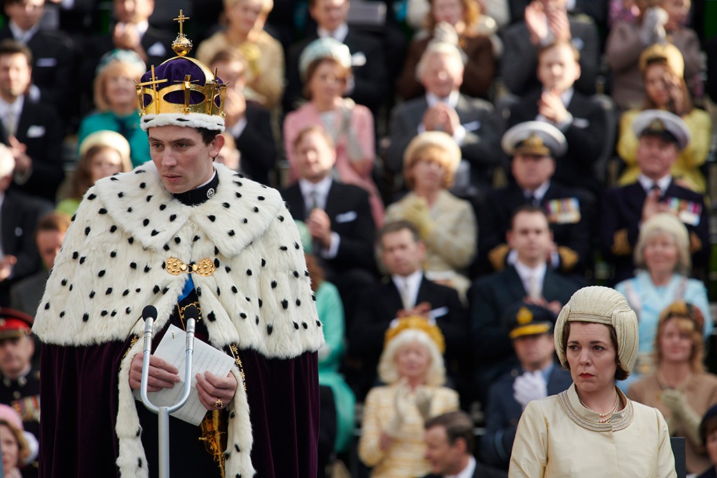 Get The Scoop On How The Crown Season 3 Tackles Royal Drama E News