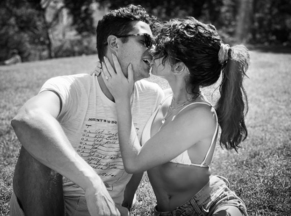 Sarah Hyland, Wells Adams, Instagram