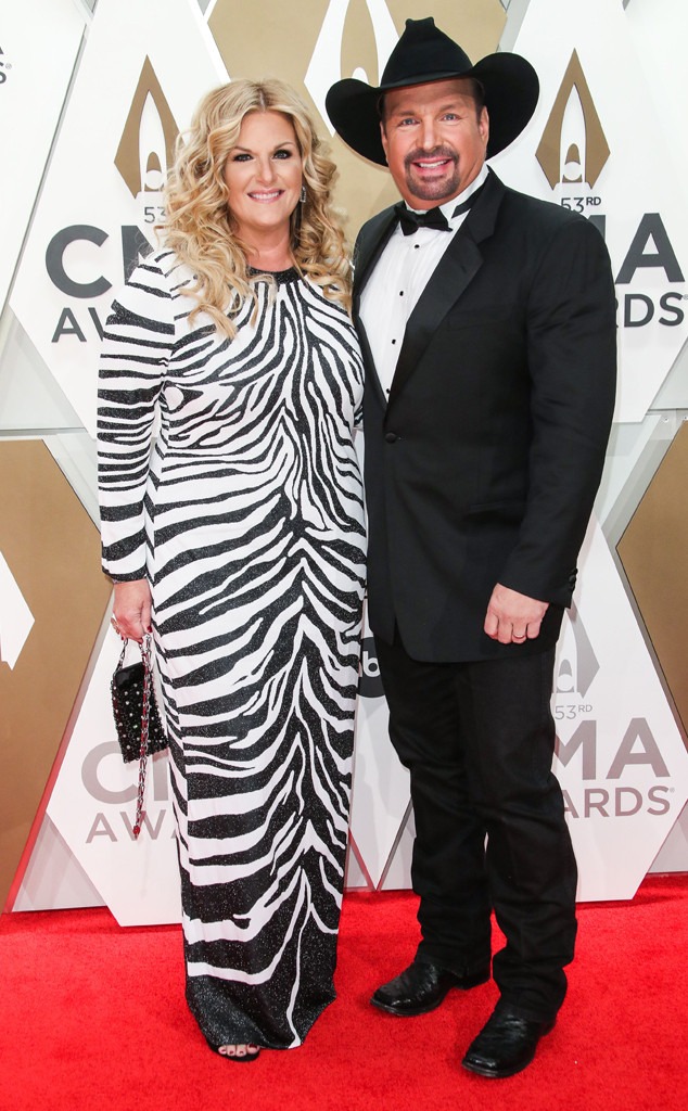 Trisha Yearwood, Garth Brooks, 2019 CMA Awards, Red Carpet Fashion, Couples