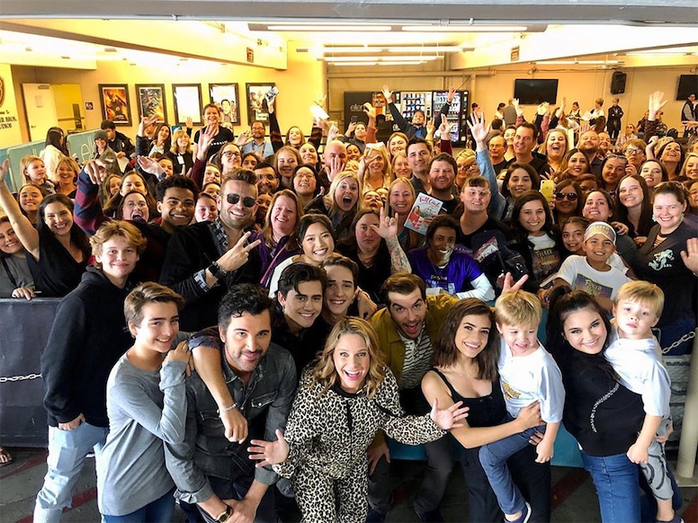Photos from Fuller House Cast Bids Farewell to Series