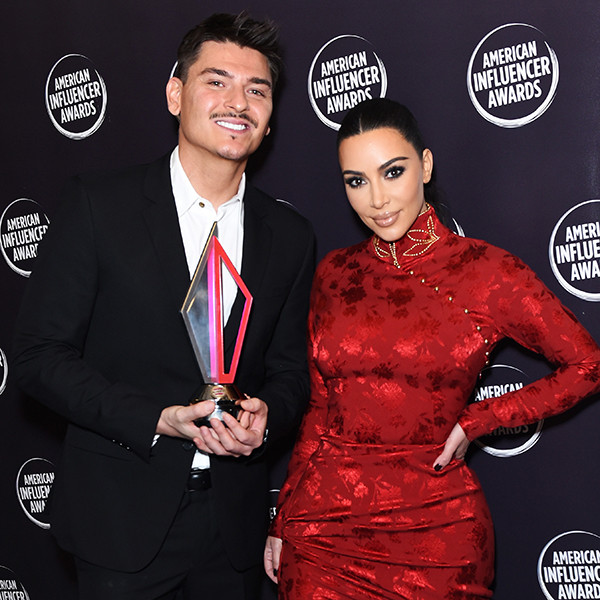 Kim Kardashian Honors Makeup Artist Mario Dedivanovic at 2019 AIAs - E!  Online
