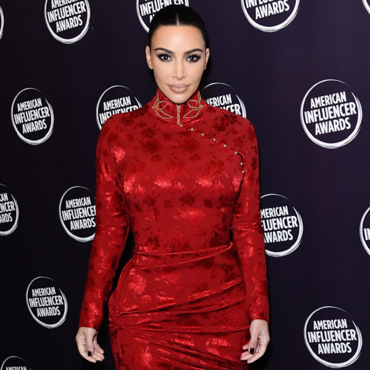 Kim Kardashian Explains Why She S Dressing Less Sexy In E Online