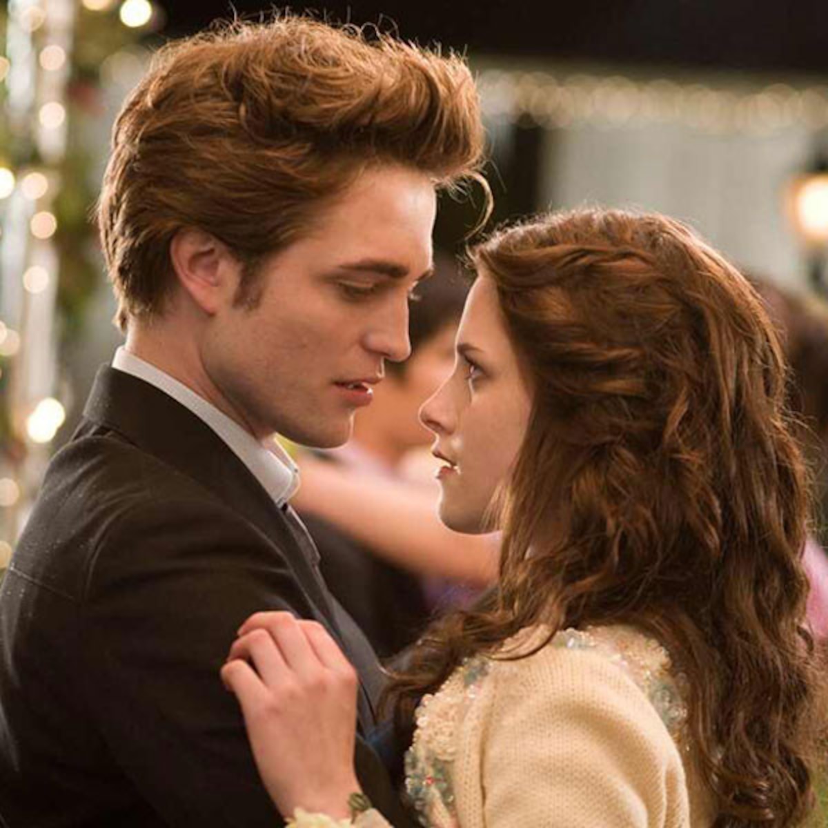 30 Surprising Secrets About the Twilight Franchise Revealed - E! Online