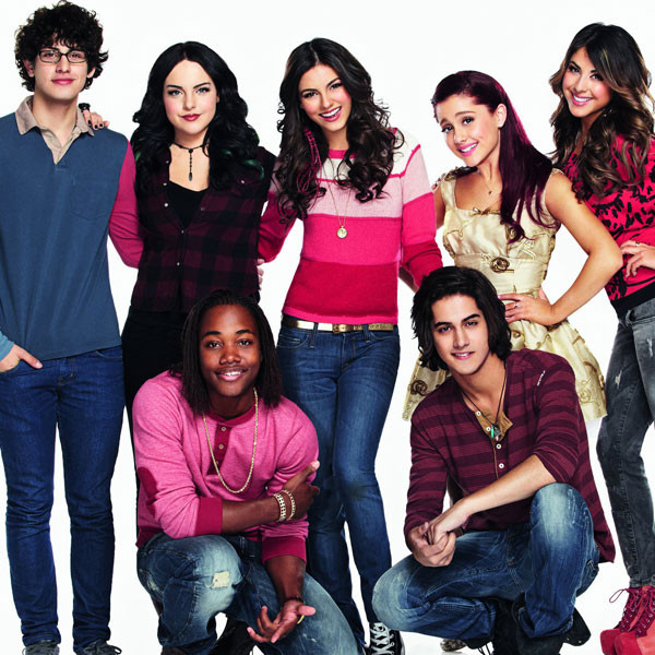 Ariana Grande Just Had A Mini Victorious Reunion At Her Concert