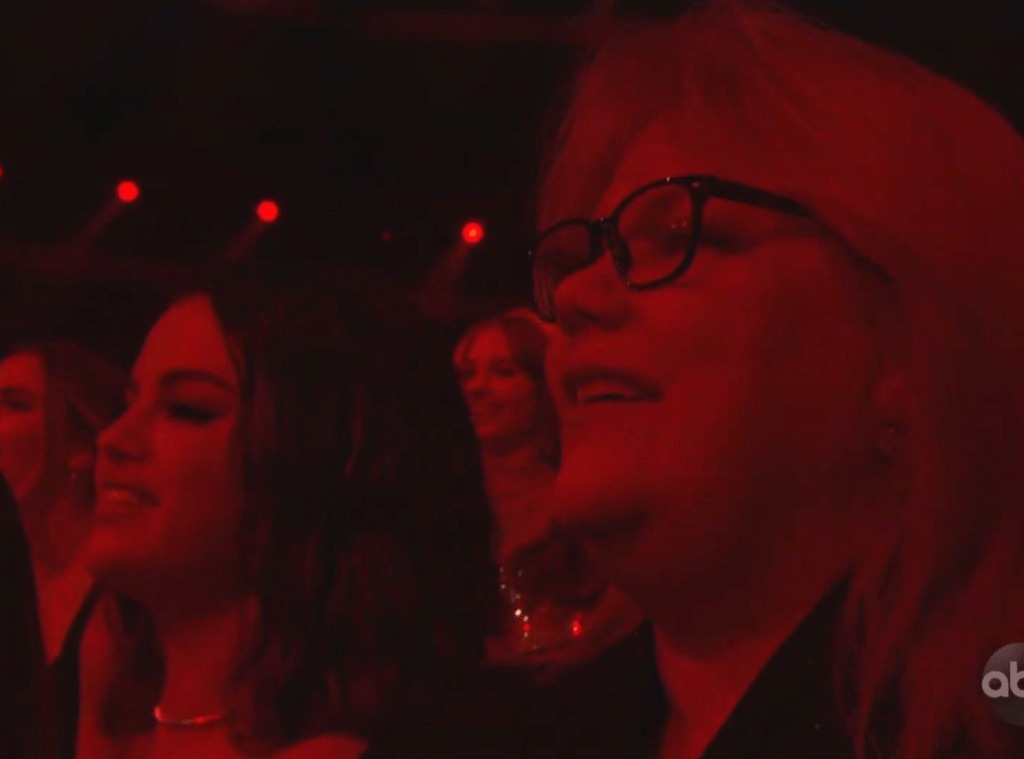 Taylor Swift, Selena Gomez, 2019 American Music Awards