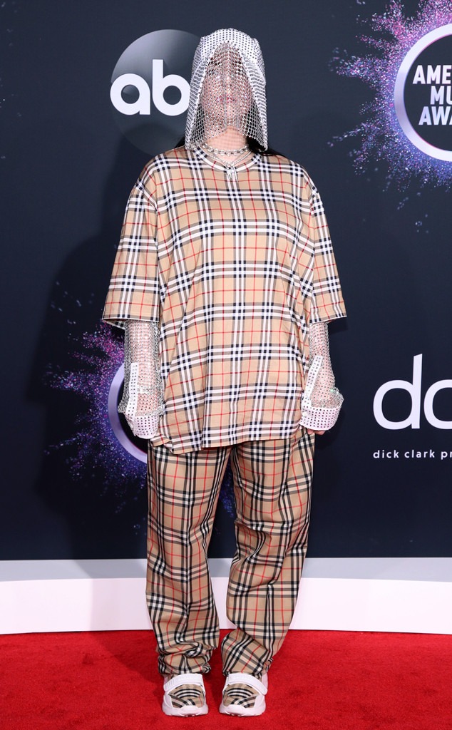 Billie Eilish, 2019 American Music Awards, Red Carpet Fashion