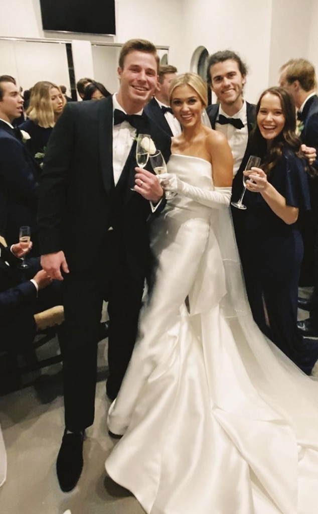 The First Photos of Sadie Robertson's Wedding Gown Will Leave You  Speechless | KIFT – The LIFT FM