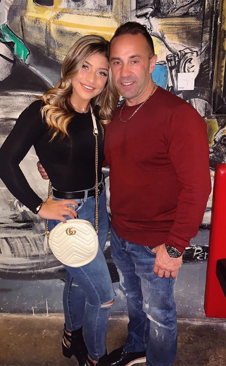 Fotos Von Teresa And Joe Giudice S Family Reunion In Italy E Online Deutschland Fotos Von Teresa And Joe Giudice S Family Reunion In Italy E Online Deutschland