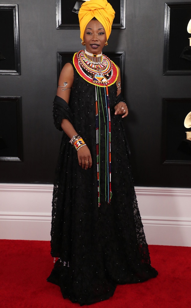 Resultado de imagem para Fatoumata Diawara grammys 2019