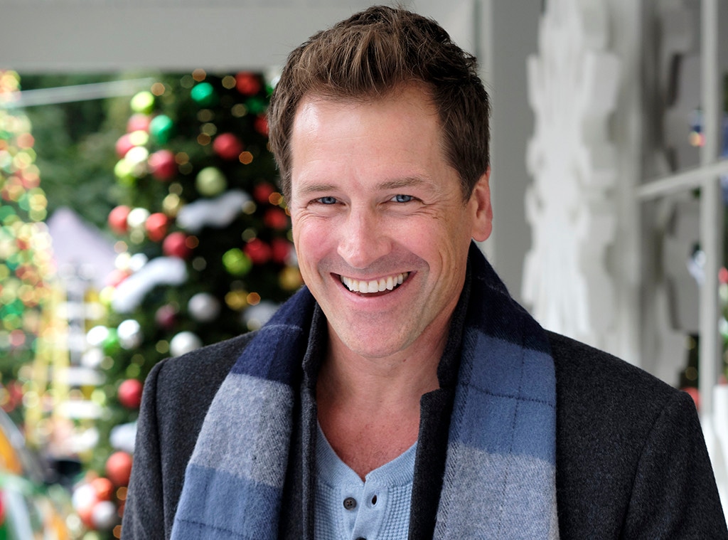 Breaking Down Hallmark S Roster Of Christmas Movie Leading Men E Online Breaking Down Hallmark S Roster Of Christmas Movie Leading Men E Online
