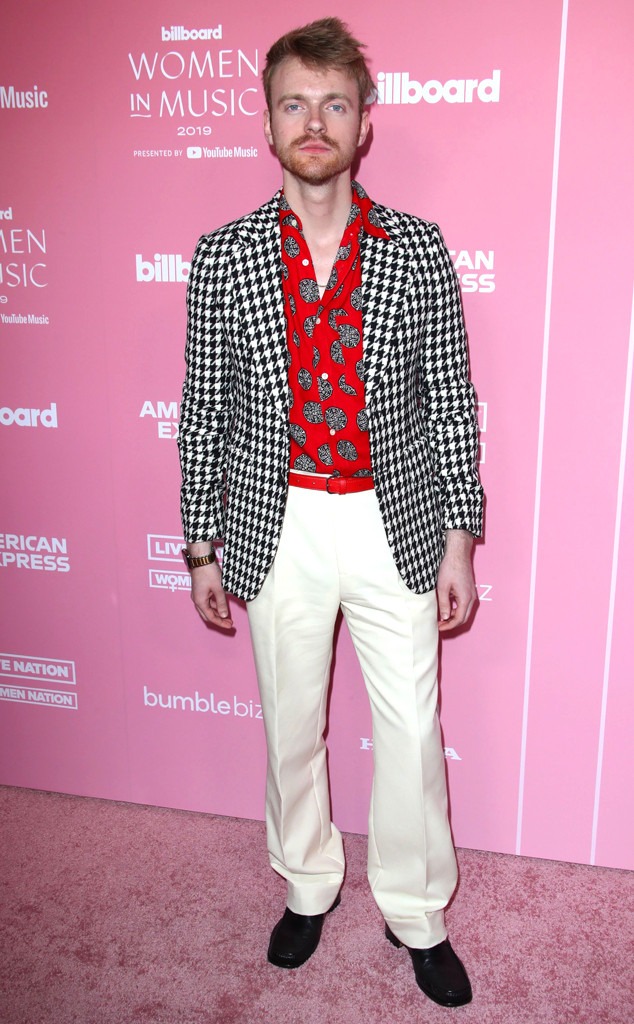 Finneas O'Connell, 2019 Billboard Women in Music, Red Carpet Fashion