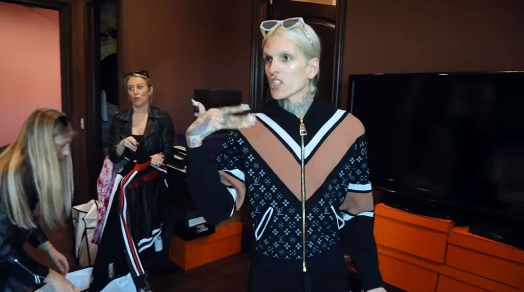 jeffree star gucci coat