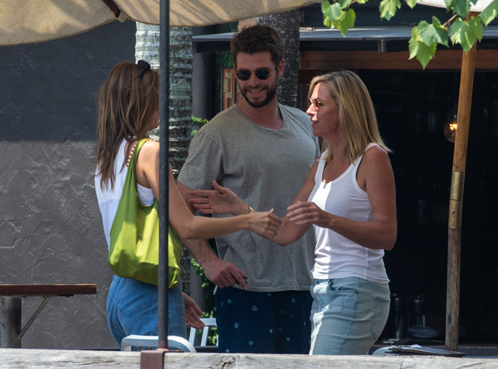 Liam Hemsworth Fuels Gabriella Brooks Romance Rumors E Online