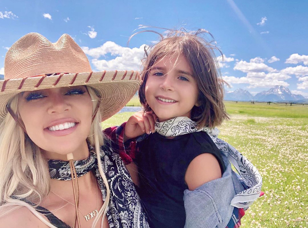 Khloe Kardashian, Penelope Disick, Instagram