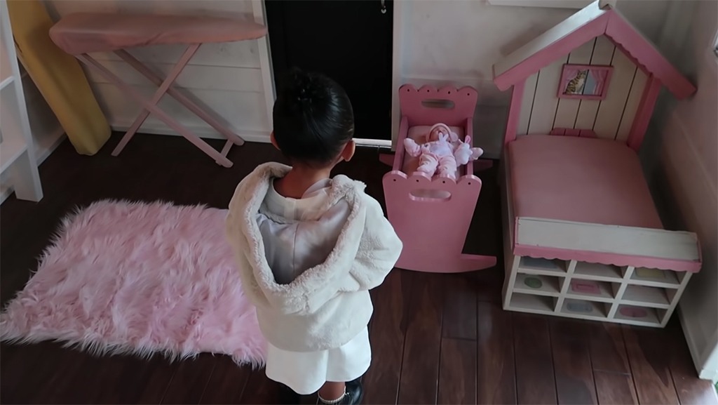 Stormi Webster, Kylie Jenner, Playhouse, Christmas Eve 2019