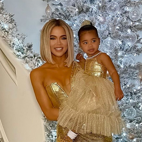 Khloe Kardashian Weighs In On A Family Christmas Party Amid Covid 19 E Online