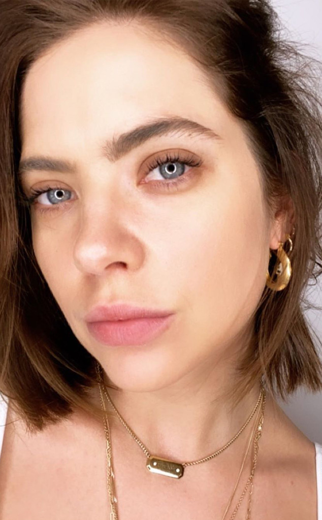 Ashley Benson's Choppy Bob Cut Is a Warm Welcome This ... Ashley Benson's Choppy Bob Cut Is a Warm Welcome This ... - 634 x 1024 jpeg 56kB