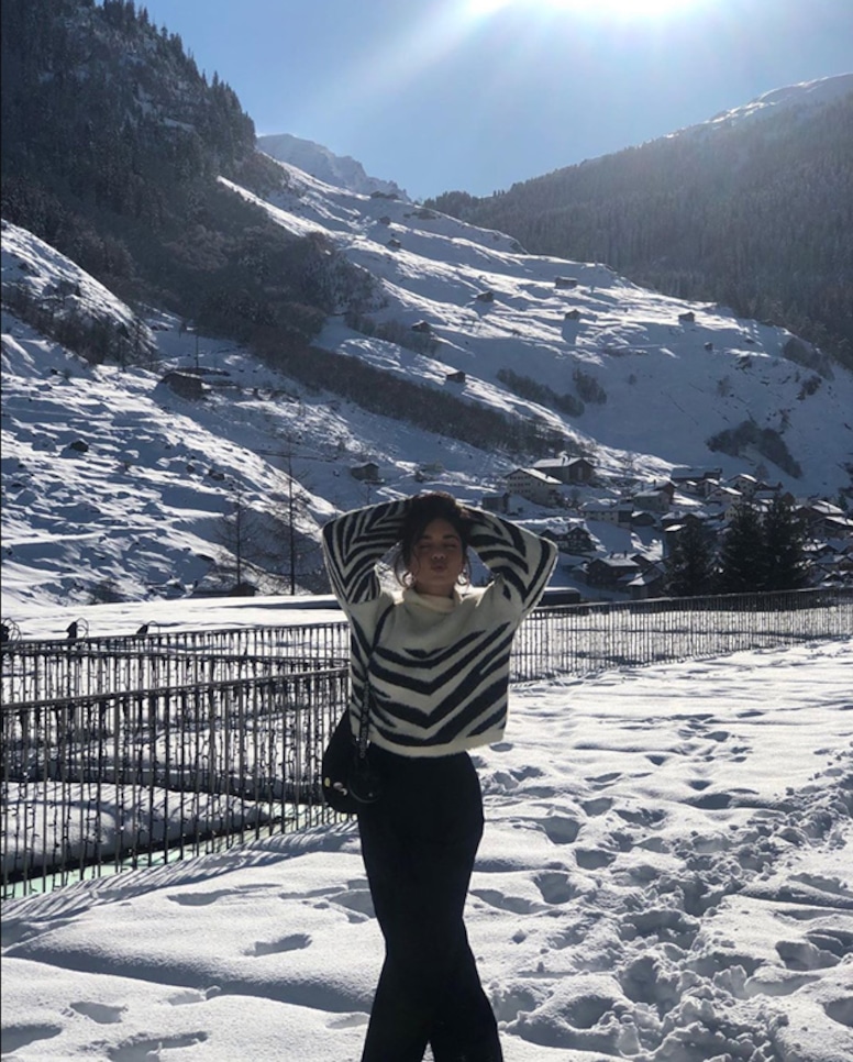 Vanessa Hudgens, New Year's Eve 2019 Vacation 