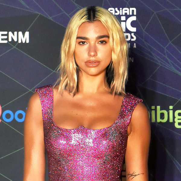 Dua Lipa Is a Barbie Doll Come to Life In Sparkly Pink Mini Dress E