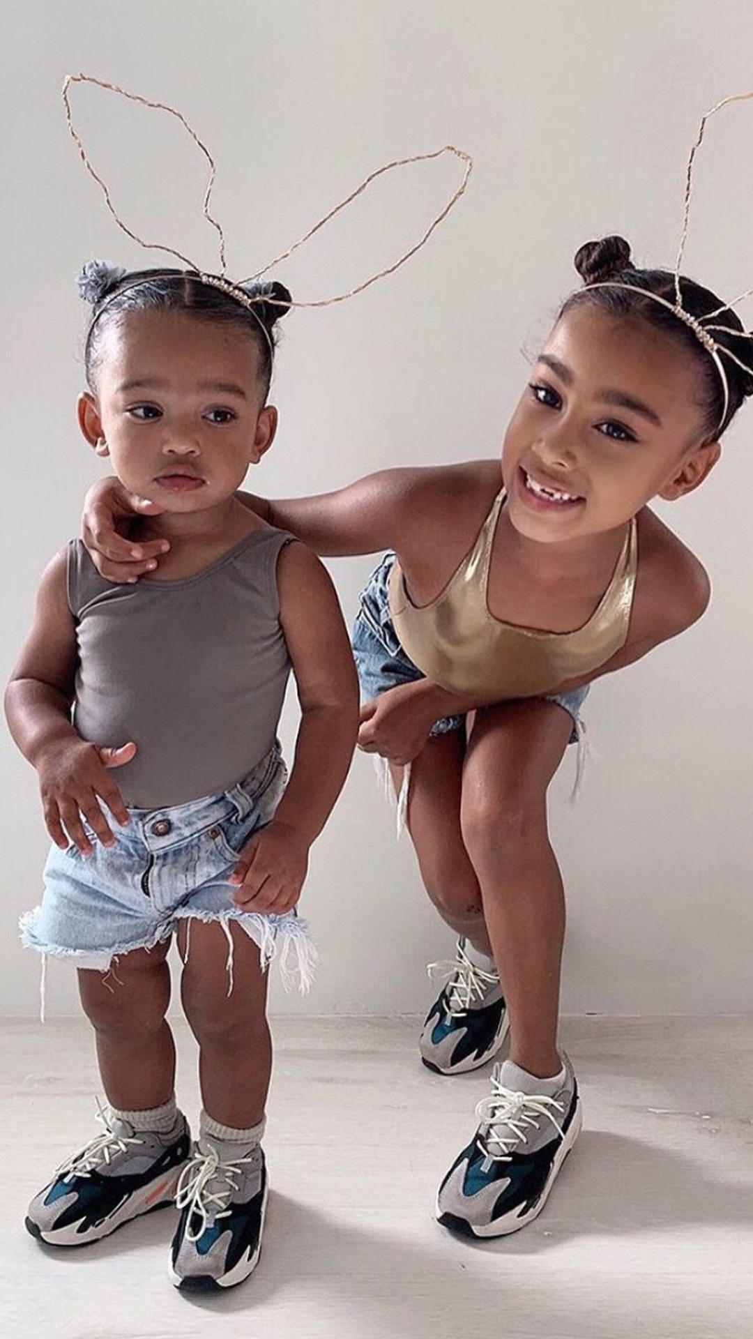 North And Chicago West Are Twinning In Adorable Instagram Photo E Online North And Chicago West Are Twinning In Adorable Instagram Photo E Online