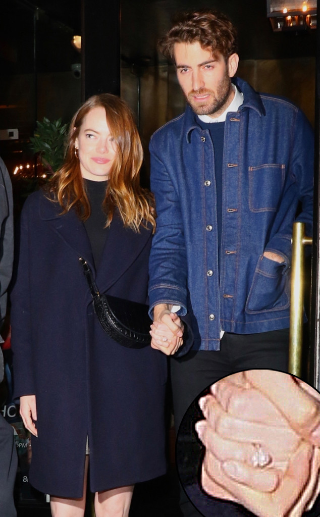 Emma Stone Flashes Engagement Ring At Snl After Party E Online