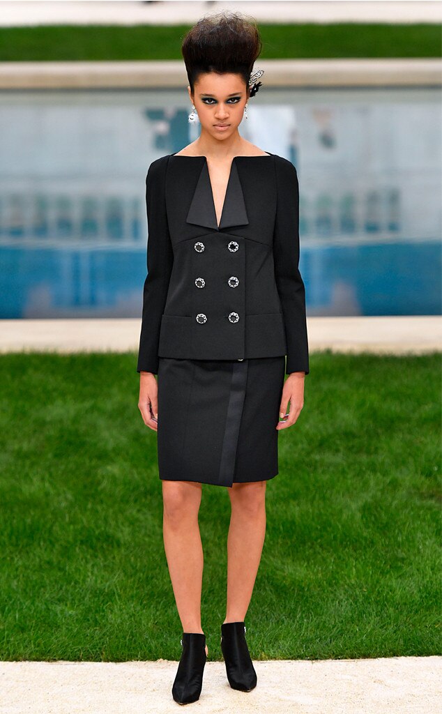 【SIZE 34】2004 CHANEL KarlLagerfeld スカート Silk Terrycloth Tweed 'CC' Skirt | Authentic & Vintage | ReSee