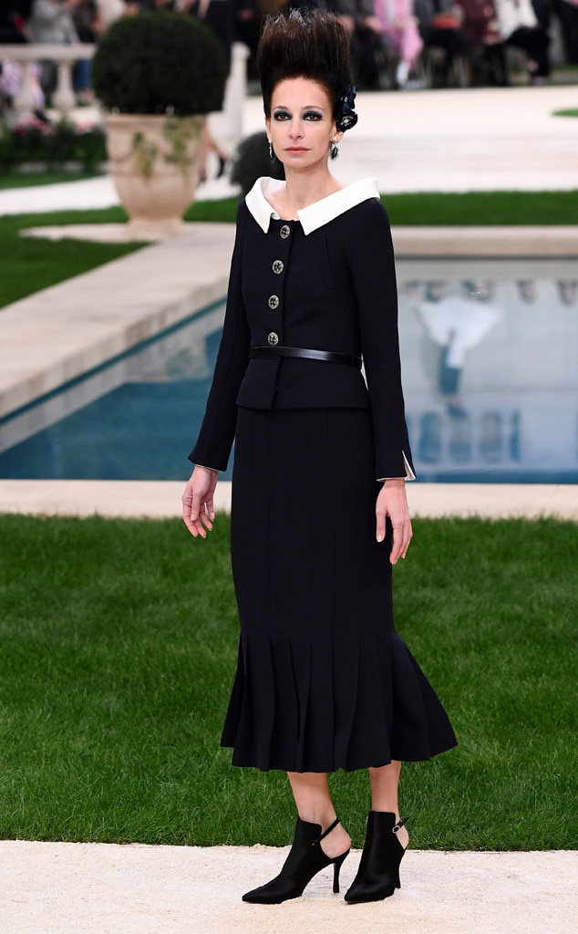 【SIZE 34】2004 CHANEL KarlLagerfeld スカート s-l400.jpg