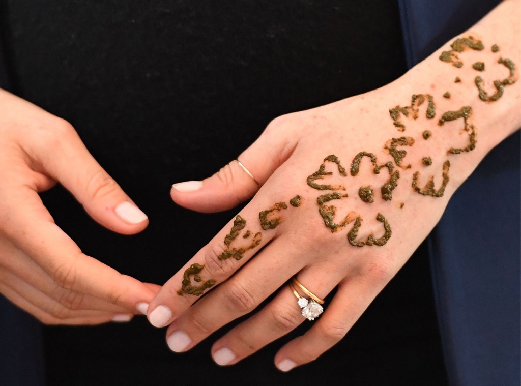 Meghan Markle Gets A Henna Tattoo During Morocco Visit With Harry E Online Meghan Markle Gets A Henna Tattoo During Morocco Visit With Harry E Online