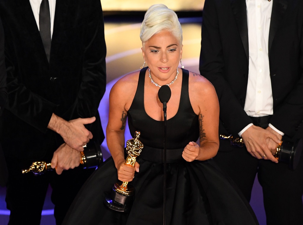 Lady Gaga Tells People To "Fight" For Their Dreams During 2019 Oscars ...