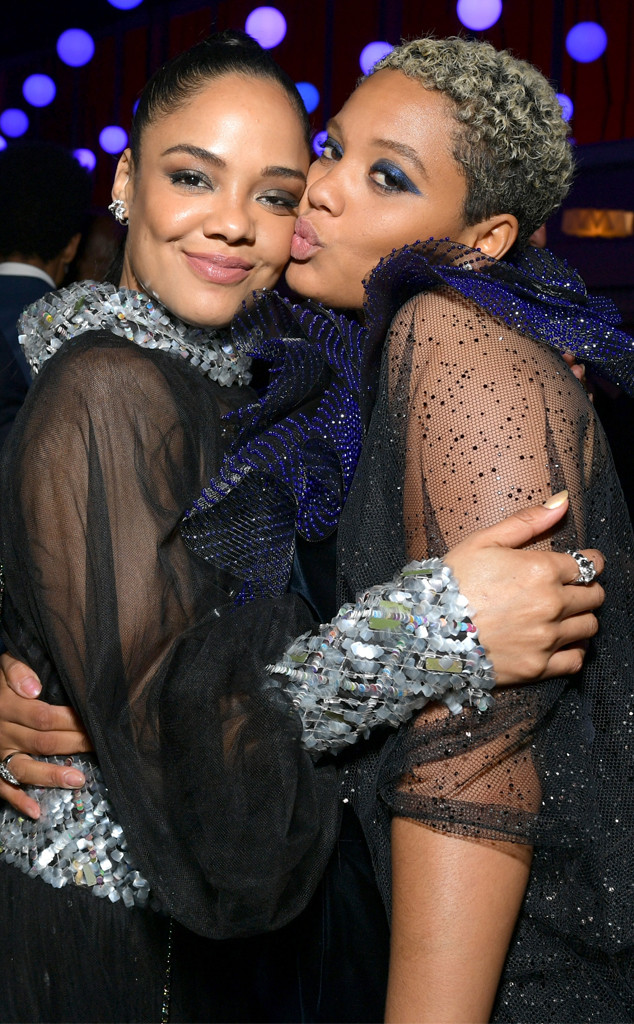 Tessa Thompson & Kiersey Clemons from Estrellas en los after-parties de