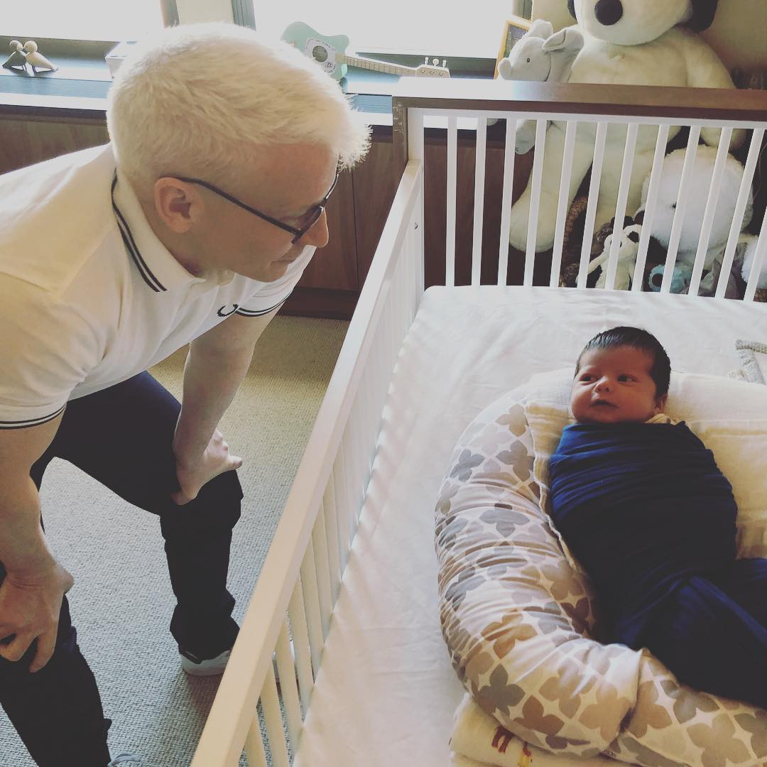 Uncle Anderson Cooper Finally Meets Andy Cohen S Newborn Son E Online Ca