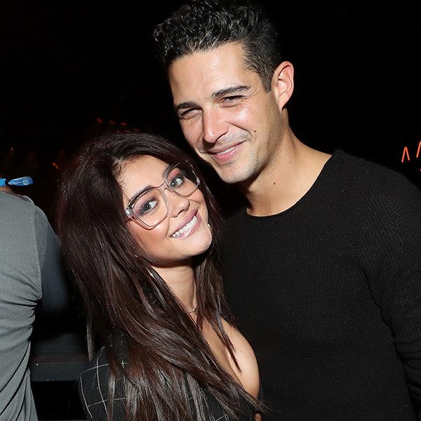 Sarah Hyland, Wells Adams, 2019 Super Bowl Party